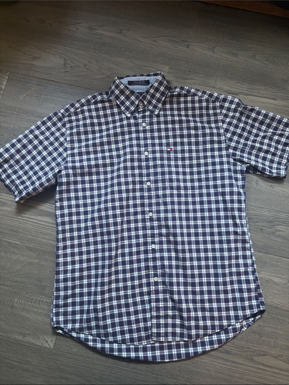 Tommy Hilfiger | Short-Sleeve Plaid Button-Down Shirt Navy White Red Size Medium